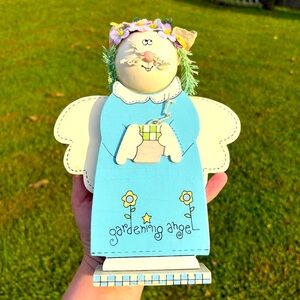 “Gardening Angel” painted rabbit home decor Some cracking and age issues GUC